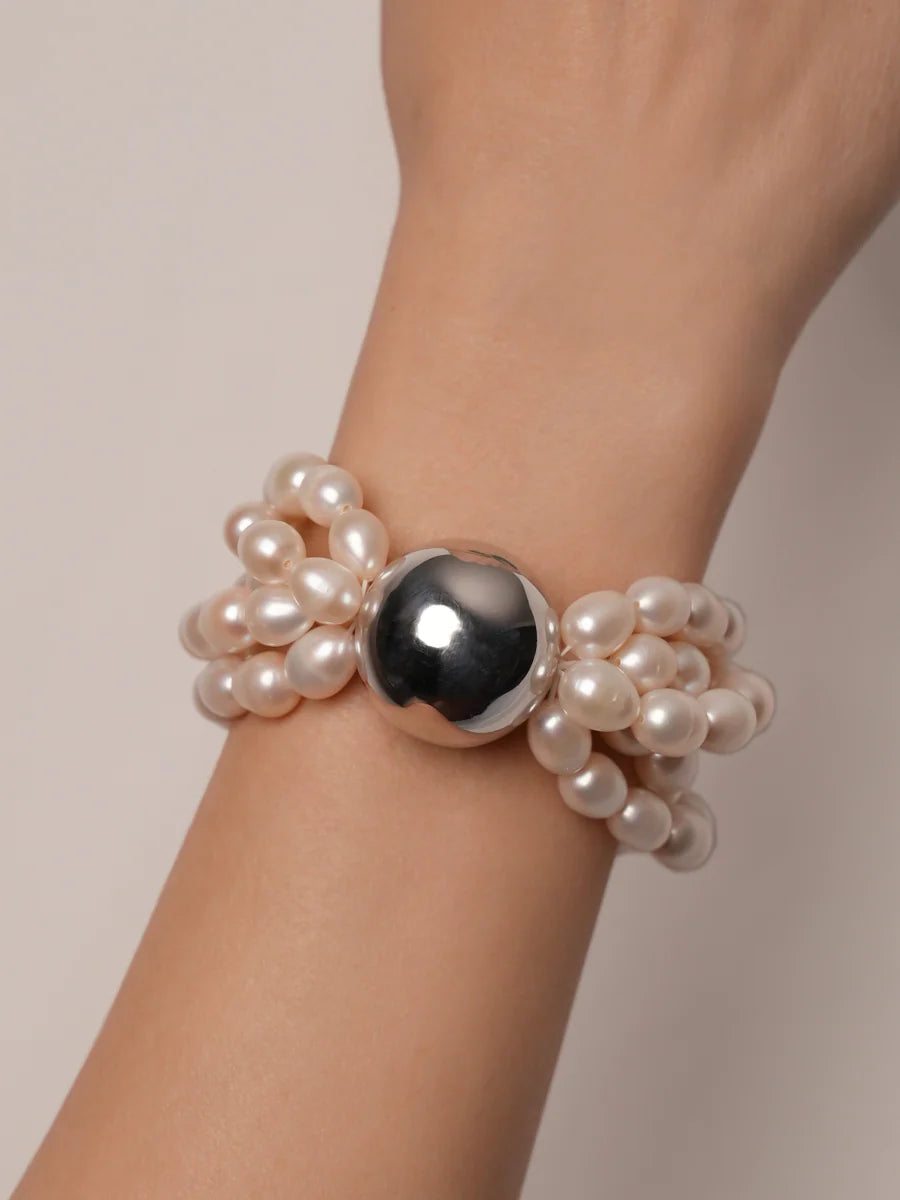 The Ball Bracelet